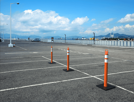 Delineator Post with Base, 49 in. - Trafford Industrial - Crowd Control Warehouse