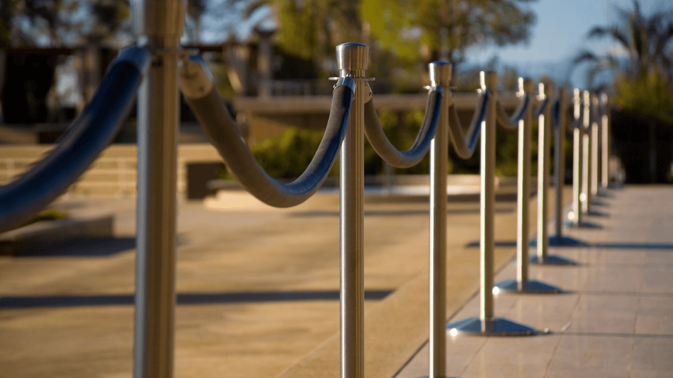 4 Reasons Velvet Ropes Are Perfect For VIP Crowd Control – Crowd ...