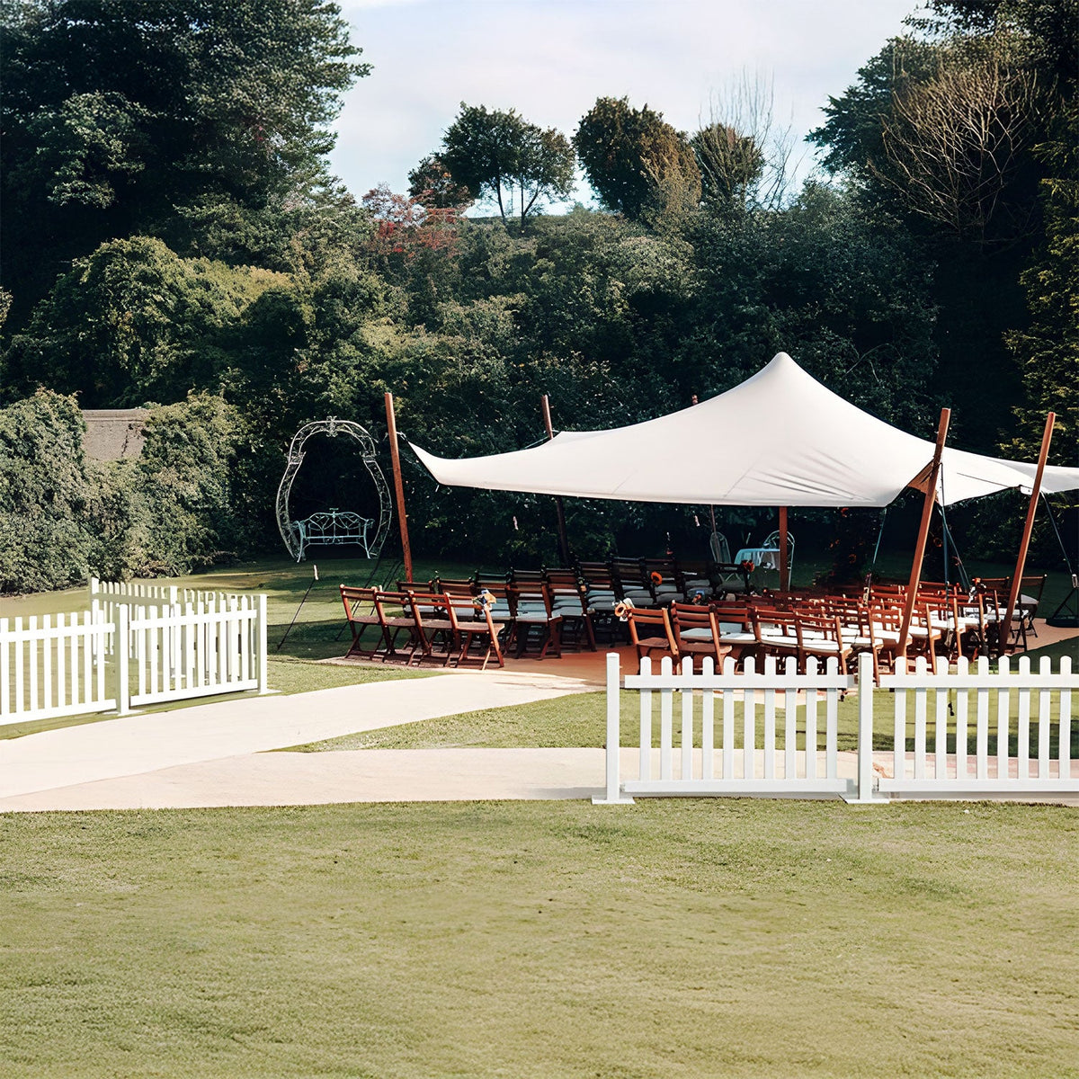 120' White Picket Event Fencing Kit - Portable Crowd Control Barrier - Crowd Control Warehouse